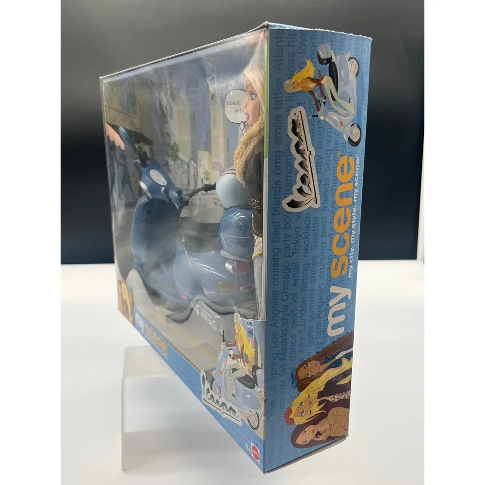 Mattel 2003 My Scene Barbie My Ciry My Style Vespa Set